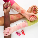 ⁦ايسنس تنت شفاه وخدود وات أيه تينت ستينينج⁩ - الصورة ⁦5⁩